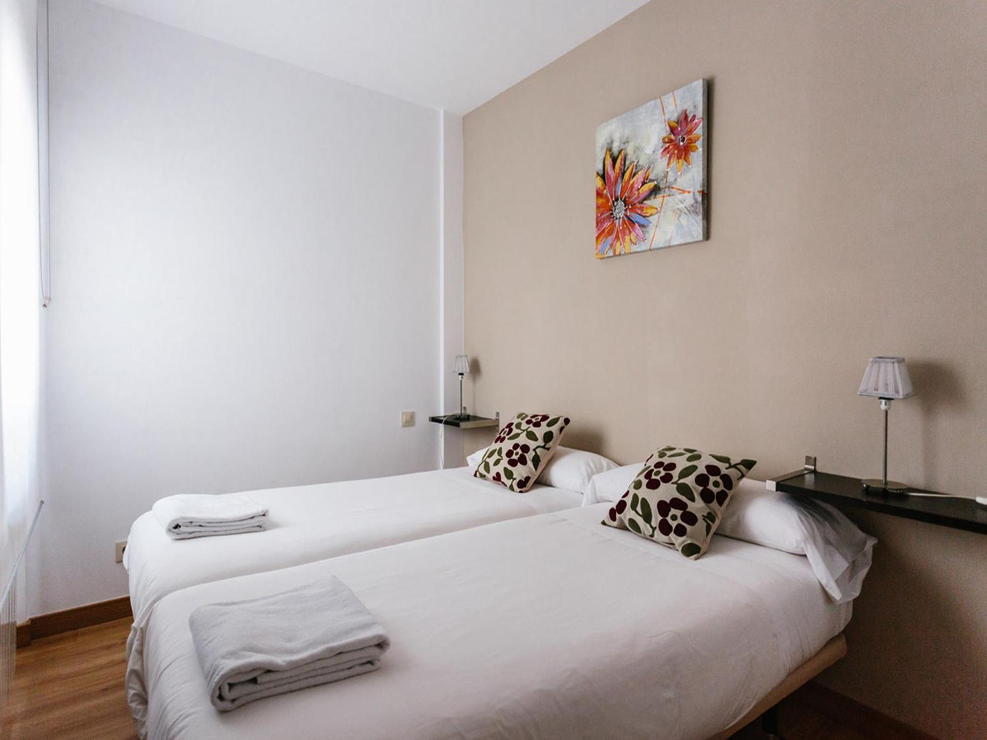 Apartamentos Senorio De Haro 3000 מראה חיצוני תמונה