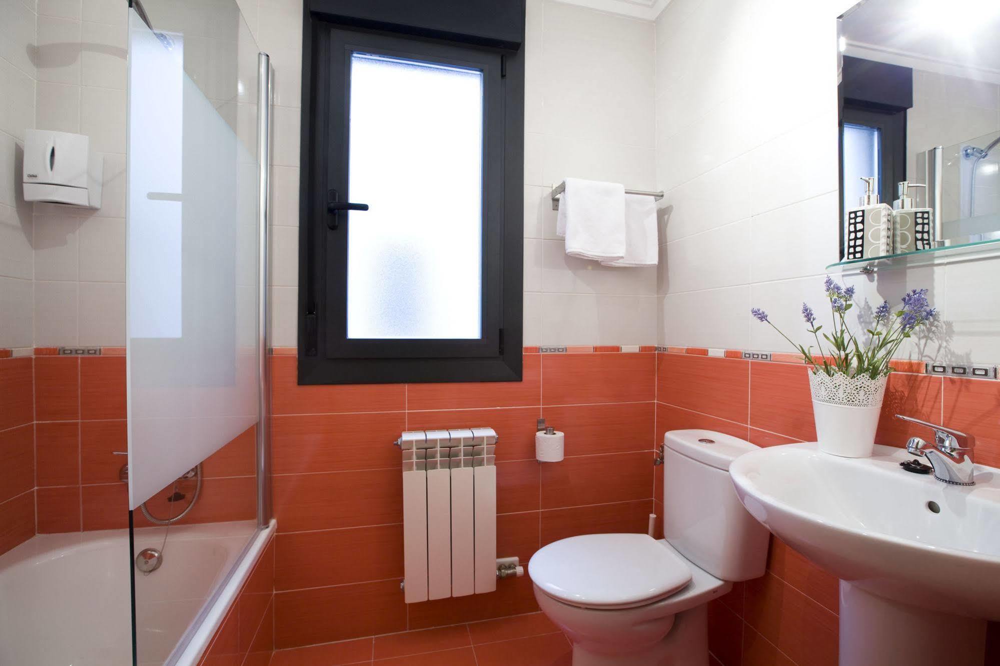 Apartamentos Senorio De Haro 3000 מראה חיצוני תמונה